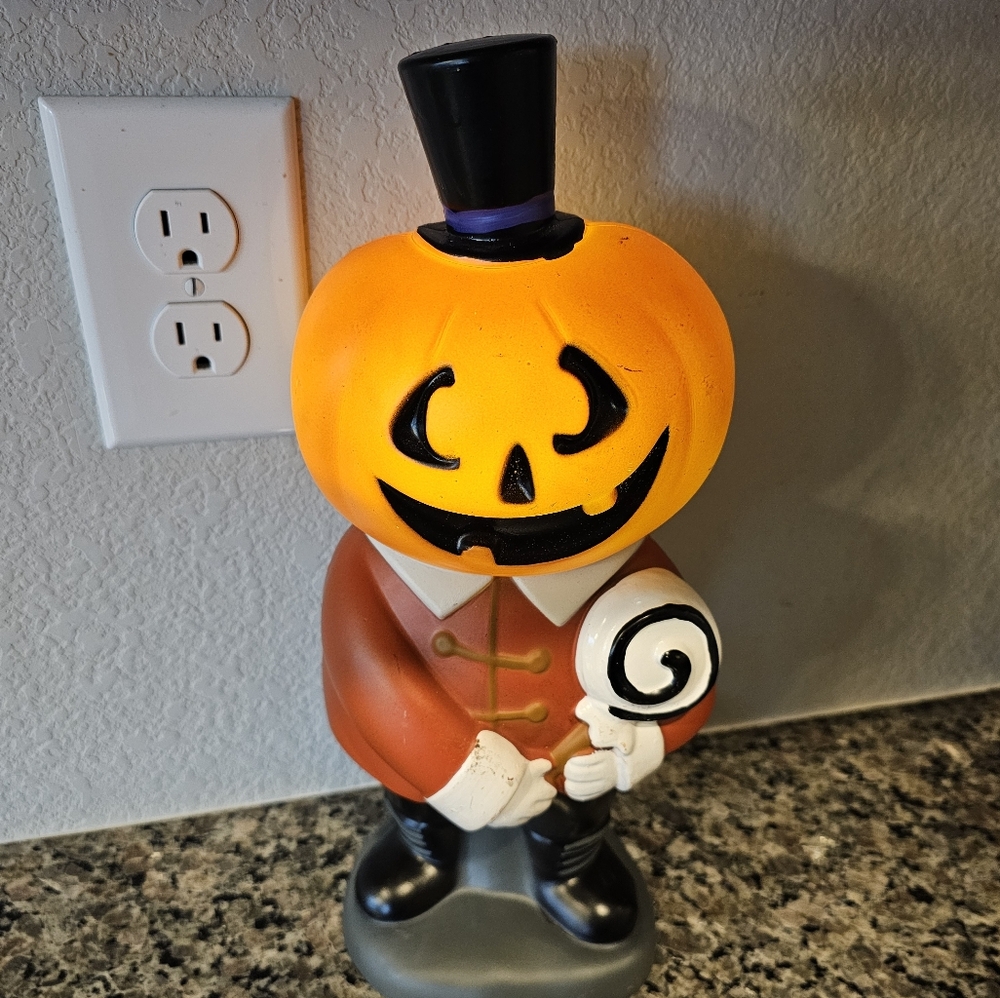 Hyde Eek Blow Mold - Pumpkin Man